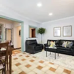 Classy Queen Elisabeth - 2br Apartman