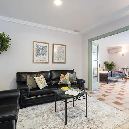 Apartment Classy Queen Elisabeth - 2br Bucharest