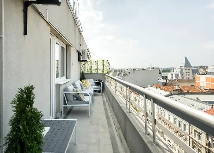 Classy Queen Elisabeth - 2br 아파트 *