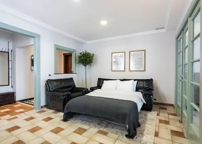 Classy Queen Elisabeth - 2br Apartment Bucharest