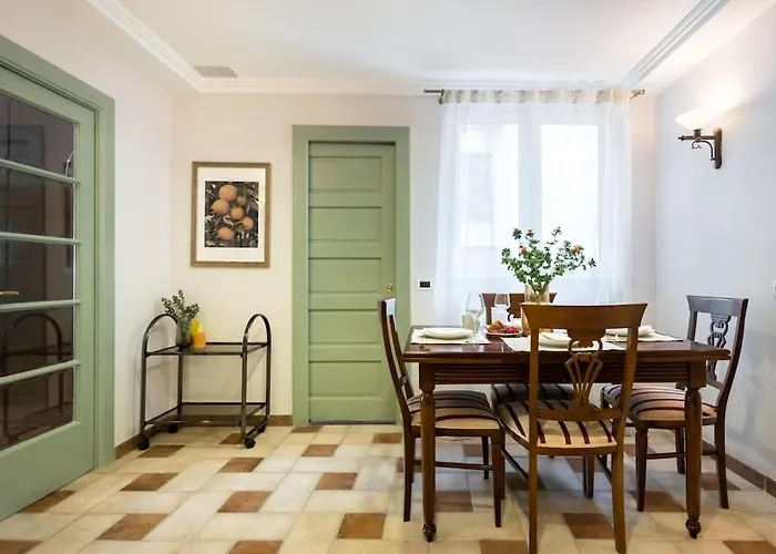 Apartment Classy Queen Elisabeth - 2br Bucharest